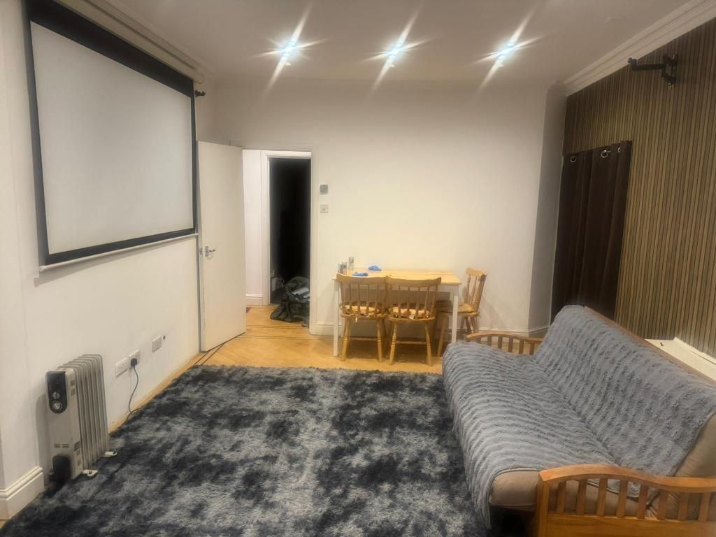 Property photo 1 of 10 Photo 1