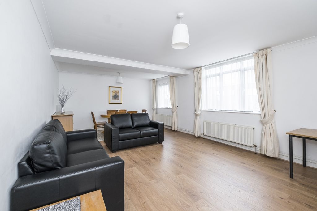 Property photo 3 of 13 Sherard Court