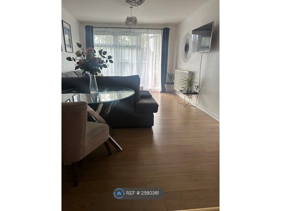 Property photo 2 of 7 Living Room 2