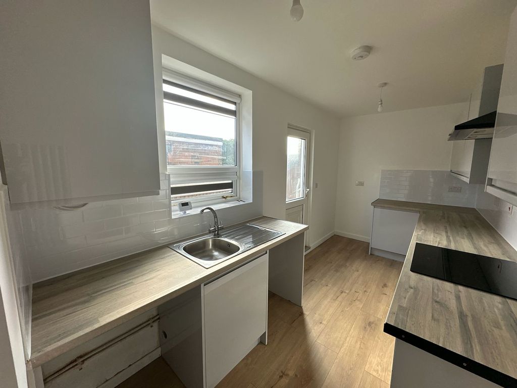 Property photo 3 of 10 Gallery