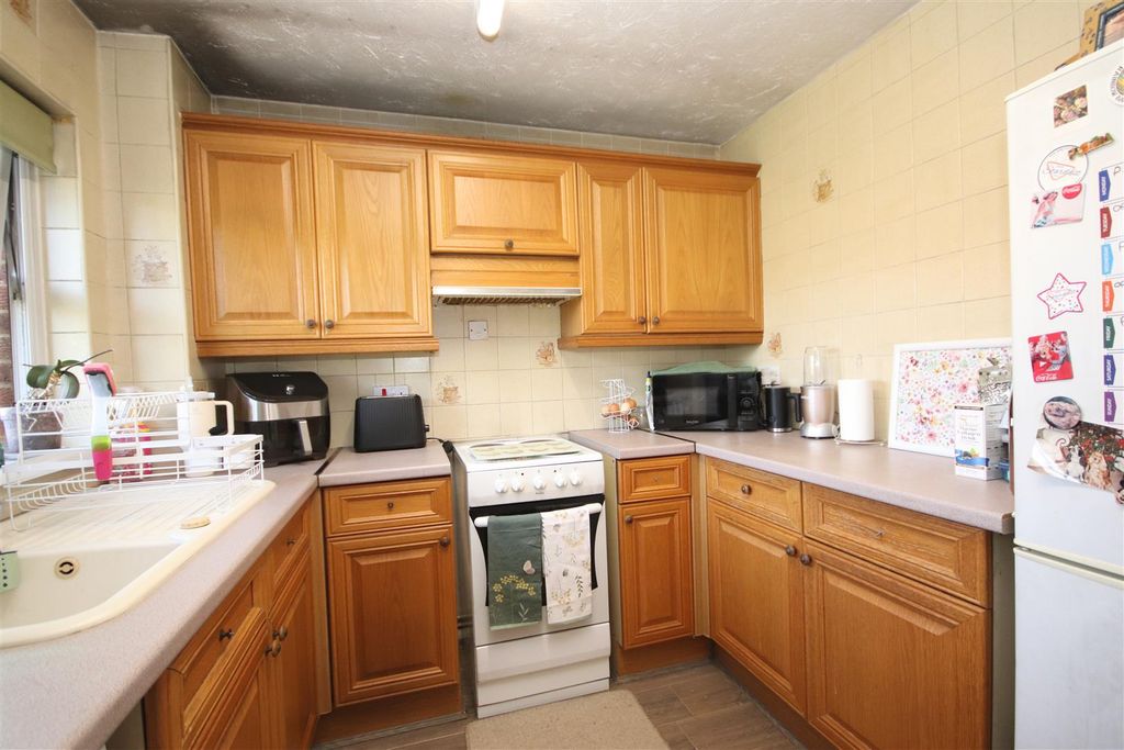 Property photo 3 of 6 Img_1132.Jpg