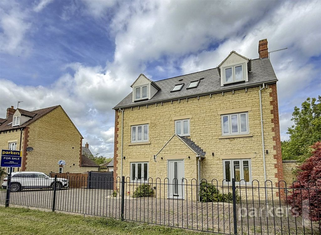 Property photo 1 of 35 Picture No. 74