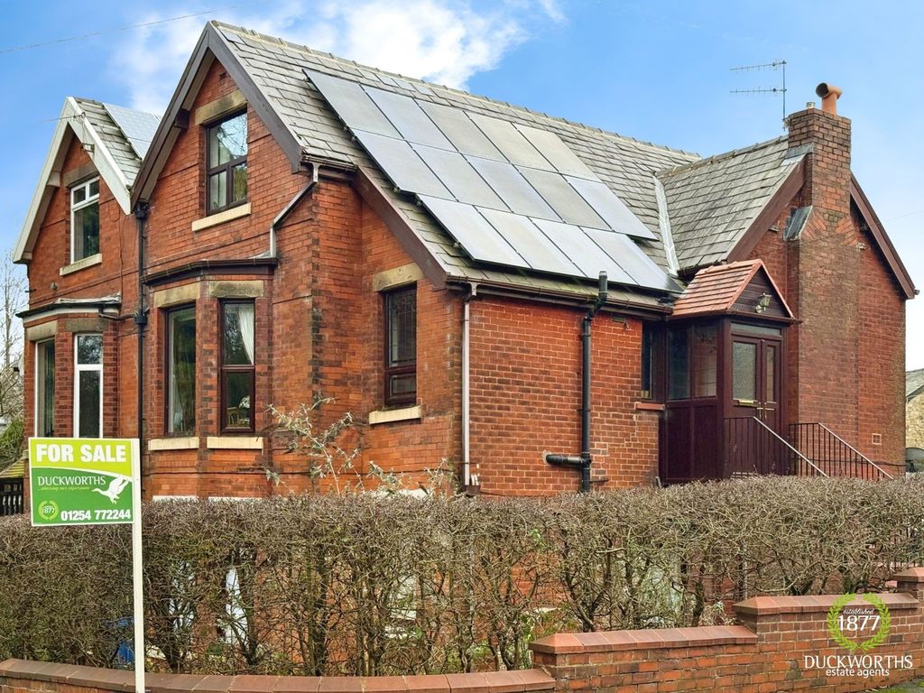 Property photo 1 of 27