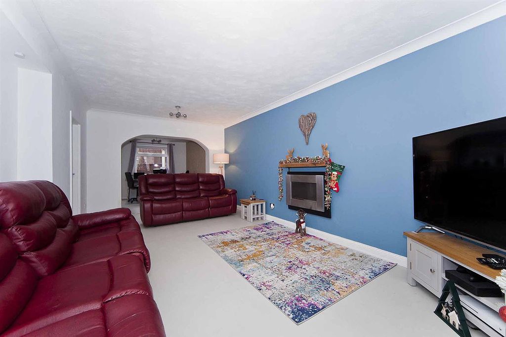 Property photo 2 of 24