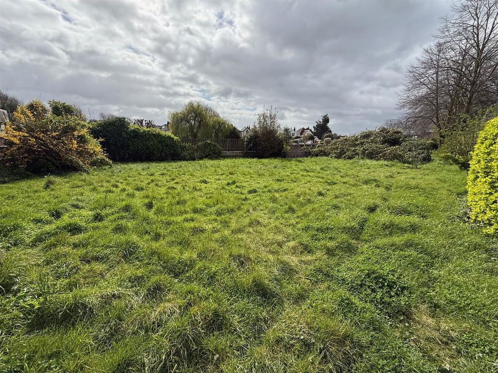 Property photo 2 of 11 Land.Jpg