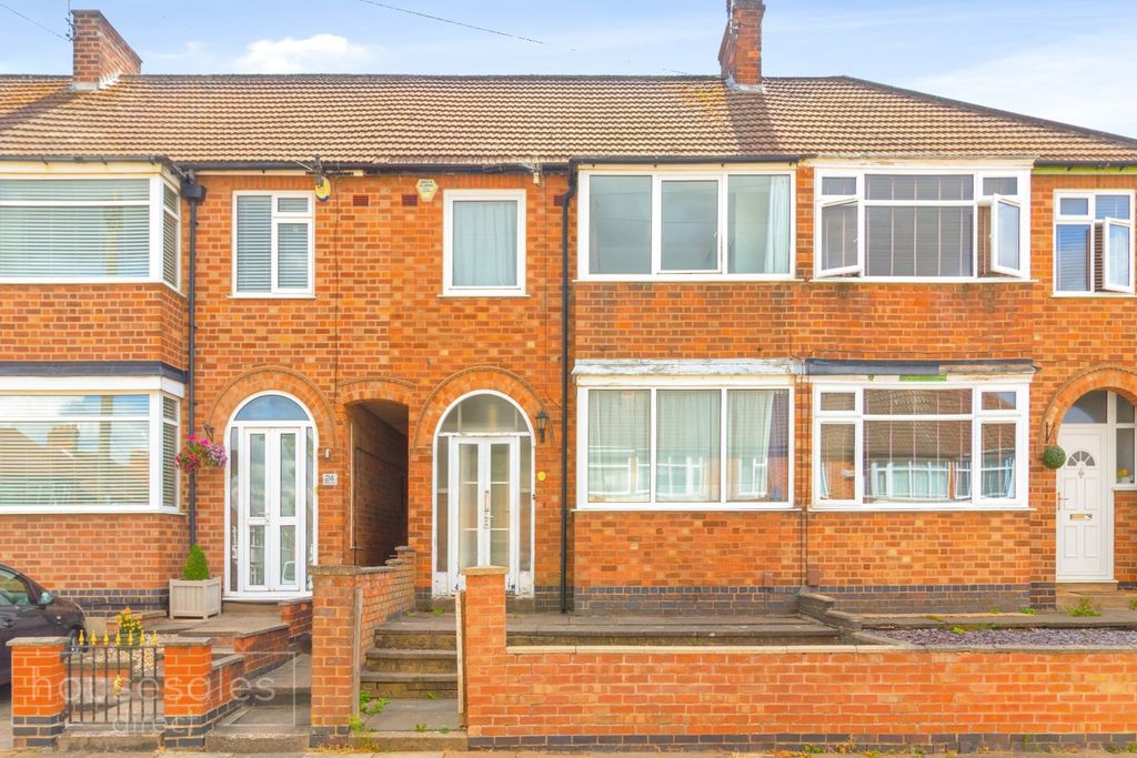 Property photo 1 of 11