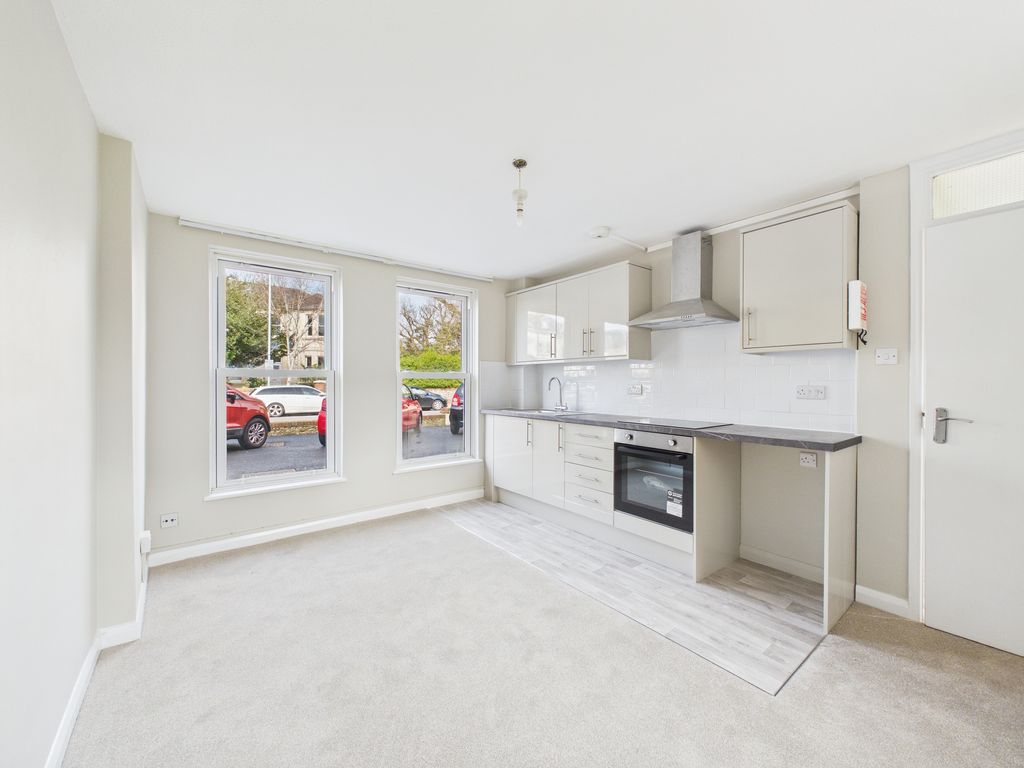 Property photo 2 of 7 Cam03519G0-Pr0496-Still006