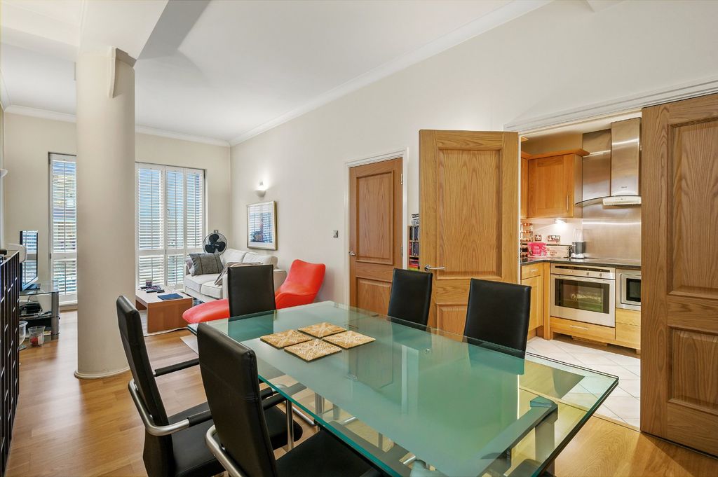 Property photo 3 of 17 Dining