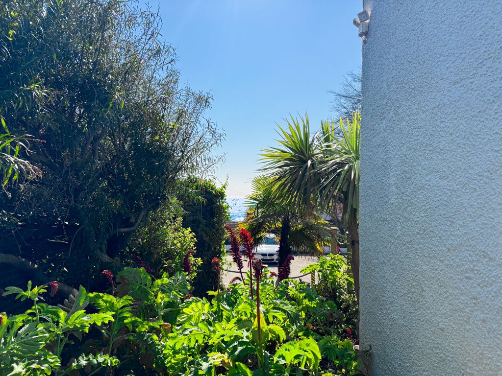 Property photo 2 of 31 Photo 3