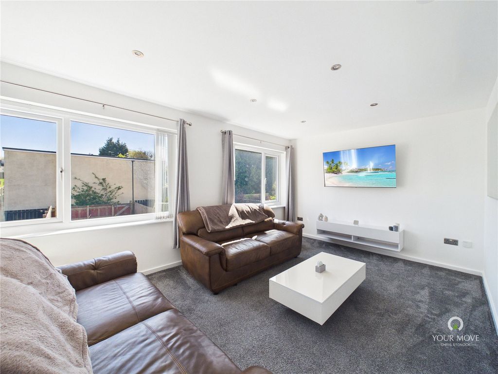 Property photo 2 of 16 Picture No. 04