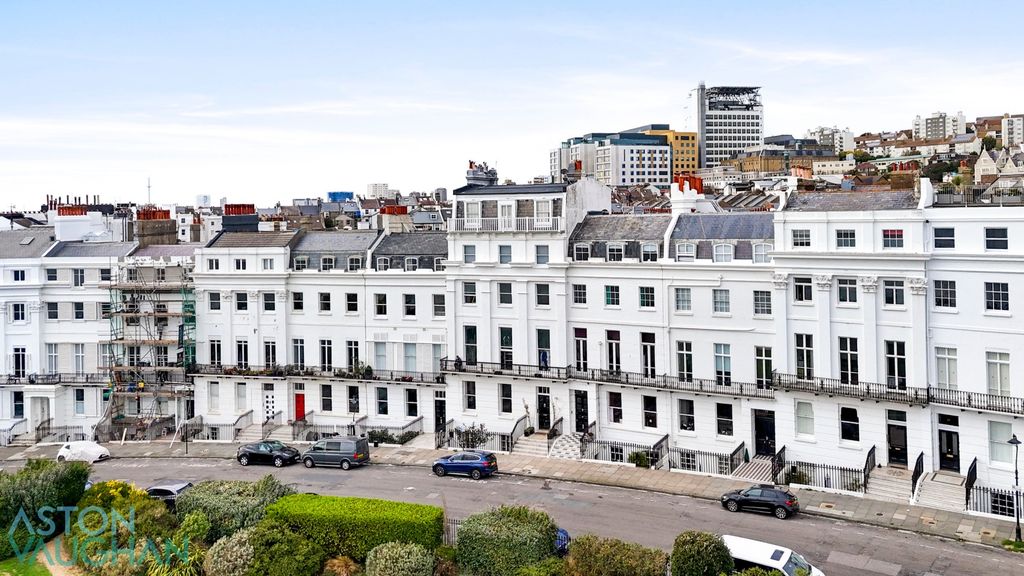 Additional image 20 of 4 bed flat for saleLewes Crescent, Brighton, East Sussex BN2