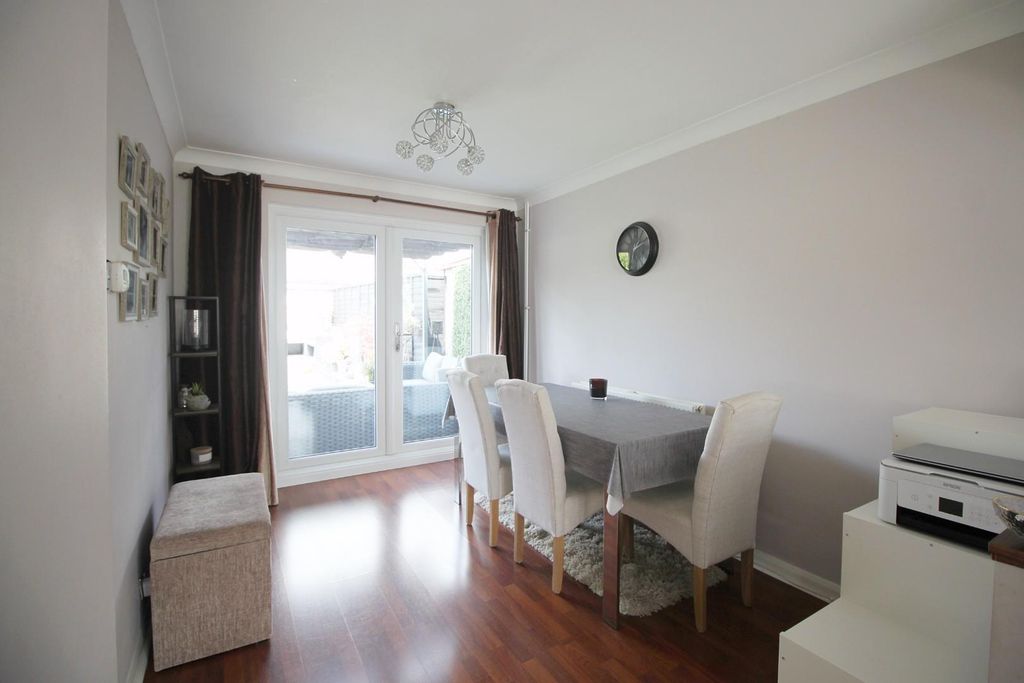 Property photo 3 of 11 Dining.Jpg