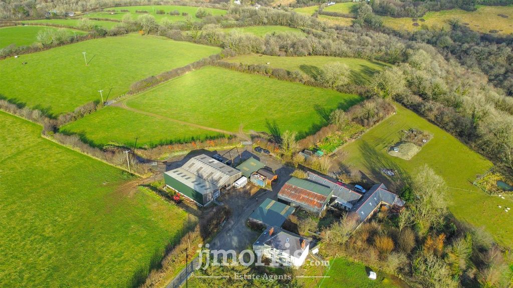 Property photo 3 of 139 64E1Ad43-64C6-42Dd-Bd6D-E084C28Bf475.Jpeg