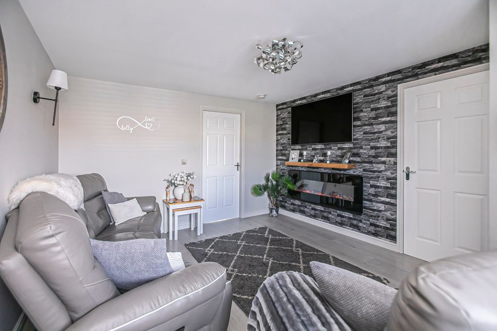 Property photo 3 of 37 Property Image 3