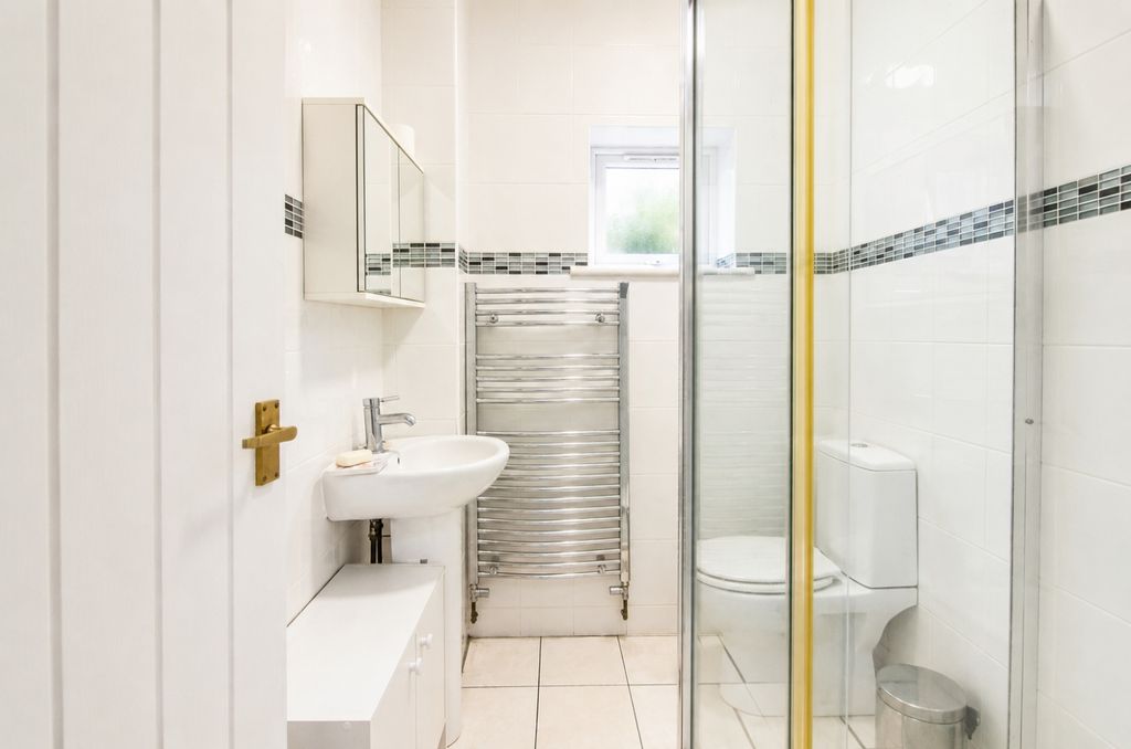 Property photo 2 of 8 6975c301-F2Ec-46A2-8511-Fdcf5B89743E