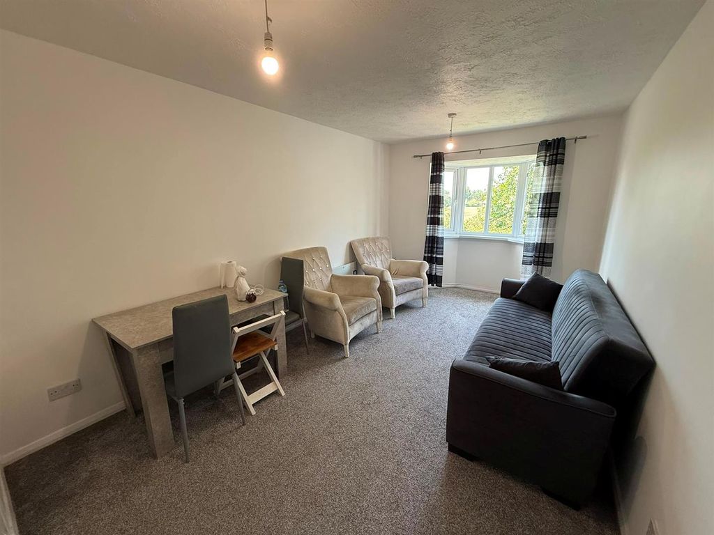 Property photo 2 of 5 5.Jpg