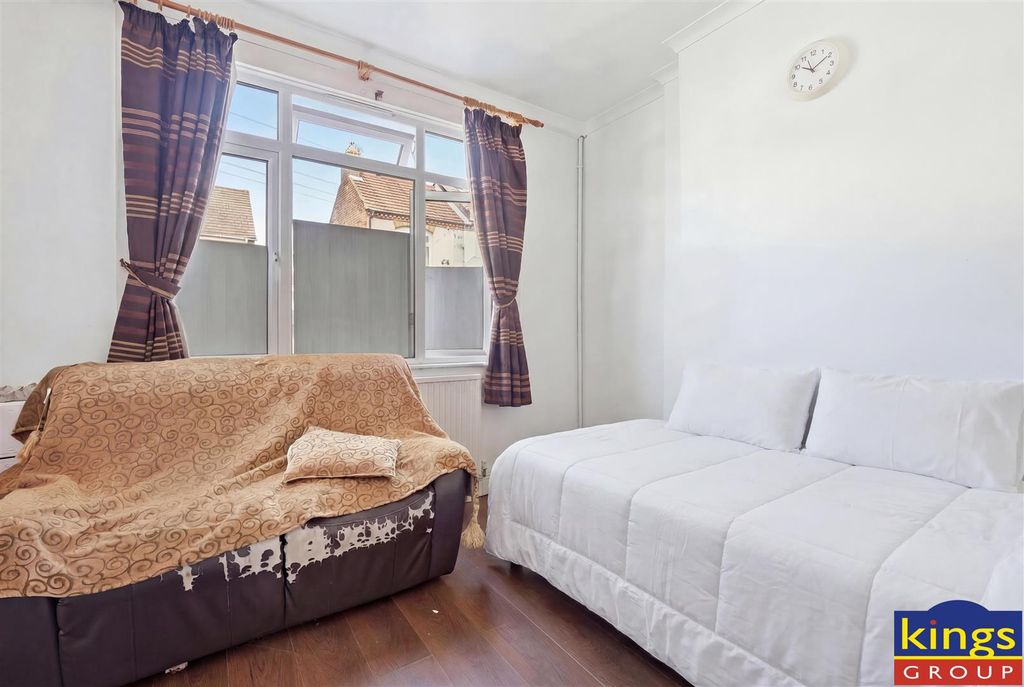 Property photo 3 of 14 11_008_Reedit_E17c61F0.Jpg