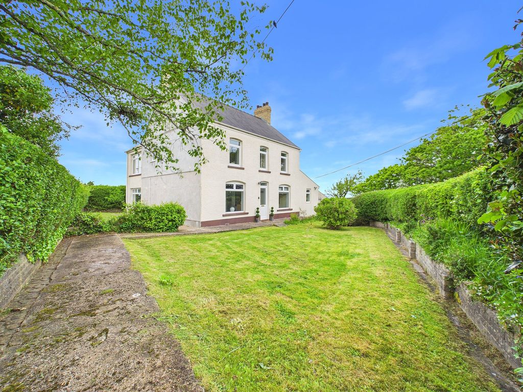 Property photo 1 of 42