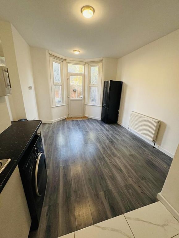 Property photo 2 of 10 Utility Room