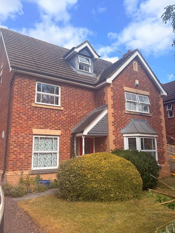 Property photo 1 of 1 38 Roseberry Mount.Jpg