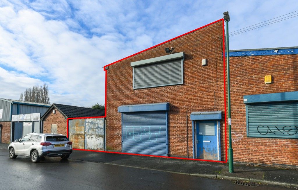 Property photo 1 of 8 Photo 16