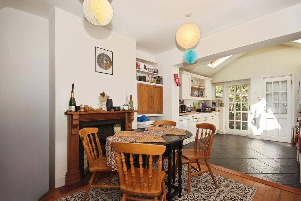 Property photo 3 of 14