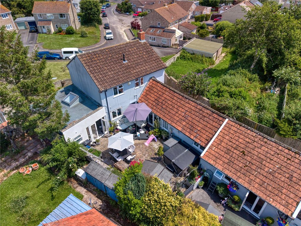 Property photo 1 of 35 Picture No. 53