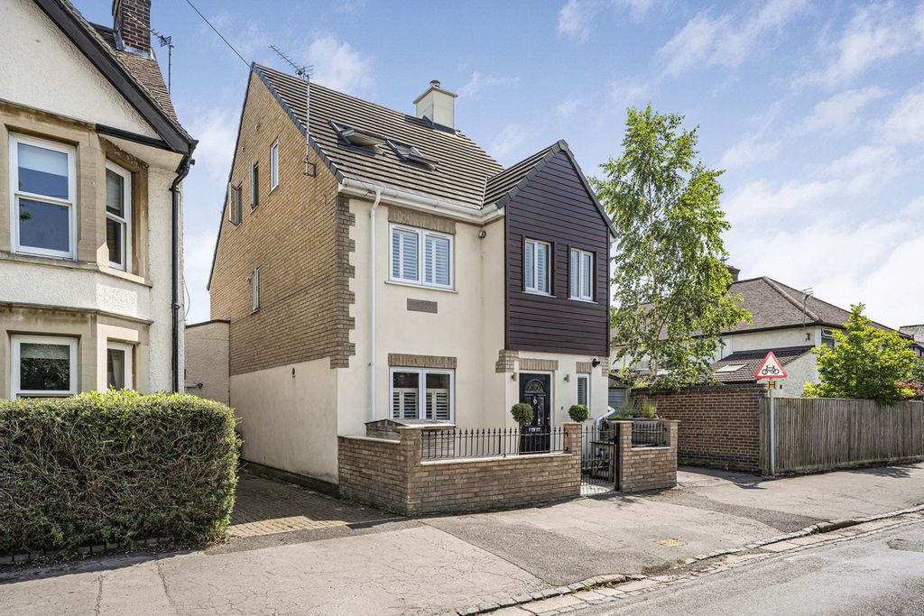 Property photo 1 of 19