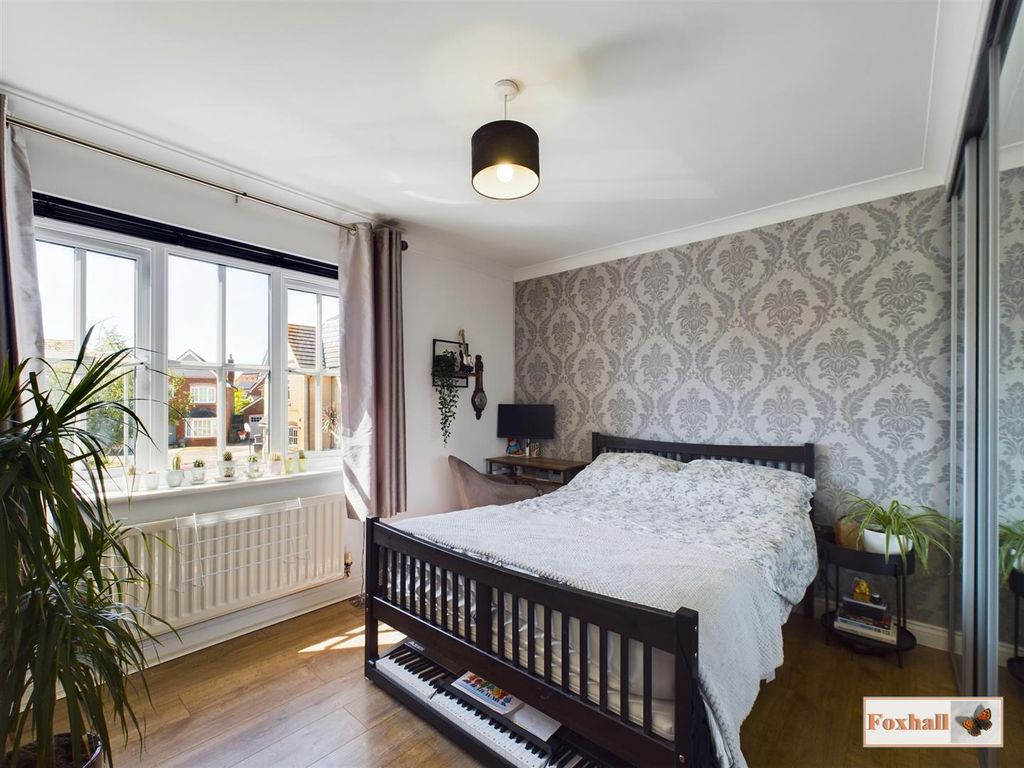 Property photo 3 of 17 Bedroom One