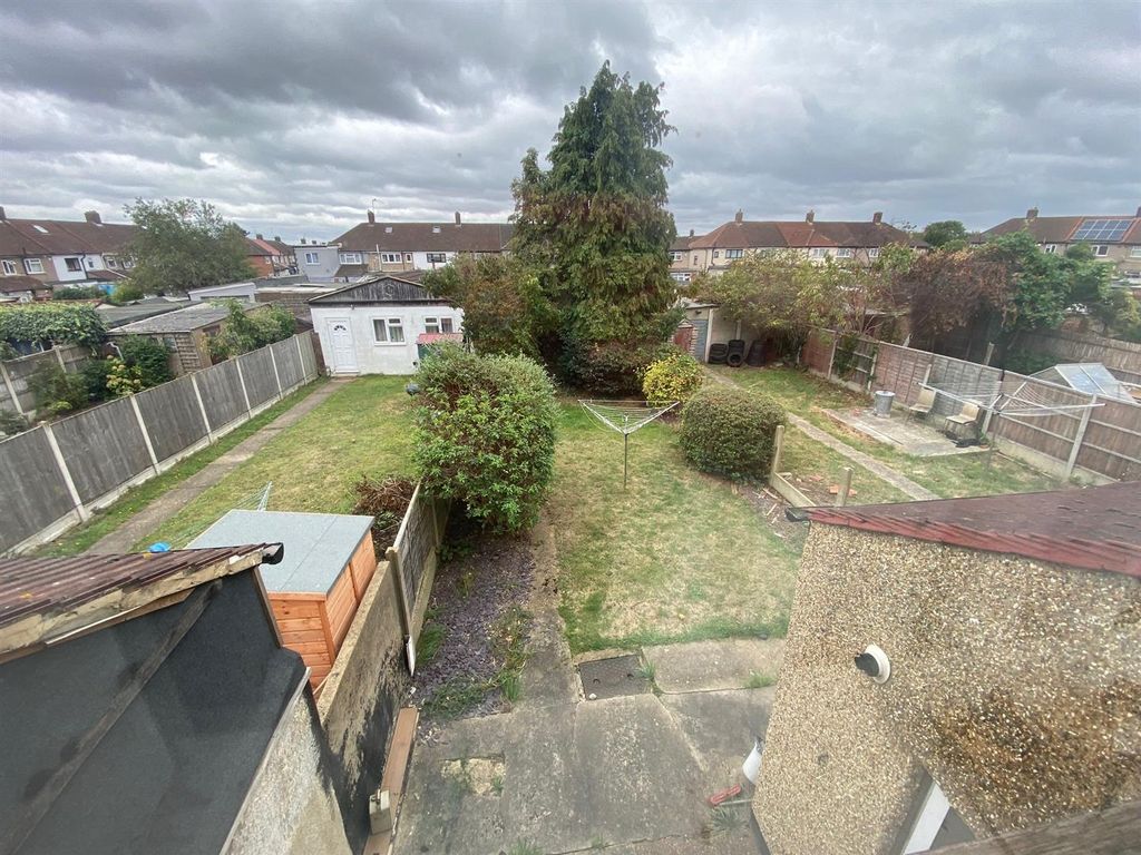 Property photo 2 of 13 d15.Jpg