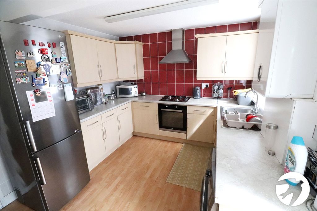 Property photo 3 of 17 Picture No. 06