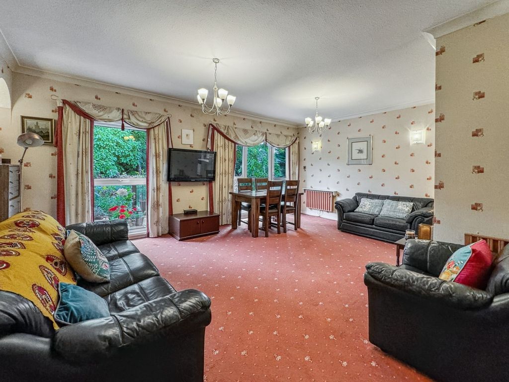 Property photo 3 of 23