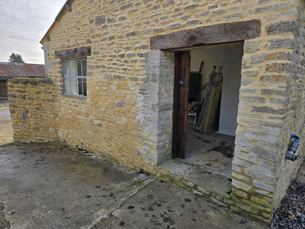 Property photo 1 of 3 F1C Outside