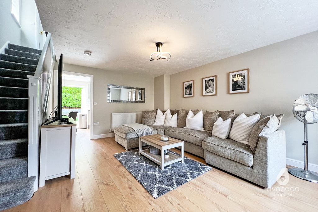 Property photo 3 of 15 4400665