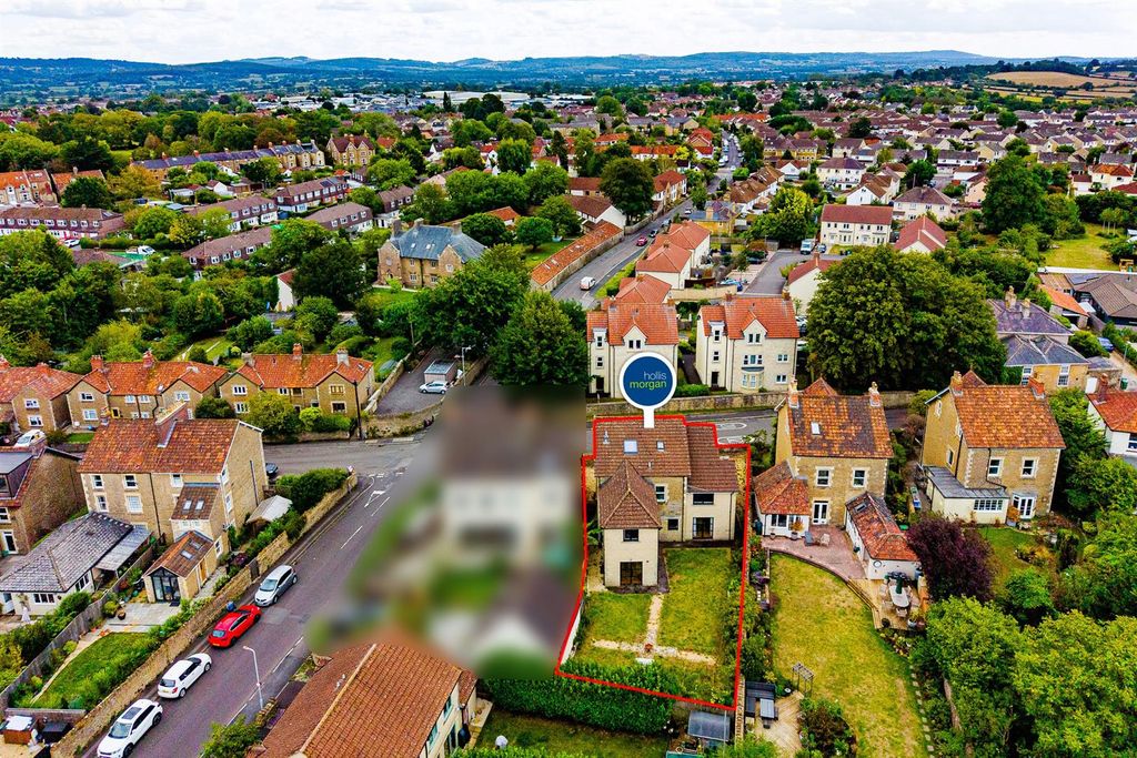 Property photo 1 of 59 44 Nunney Road, Frome, Somerset BA11 4Le | Freehol