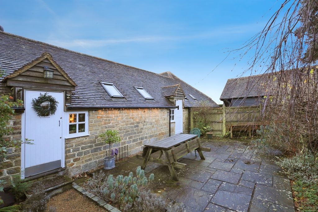 Property photo 1 of 27