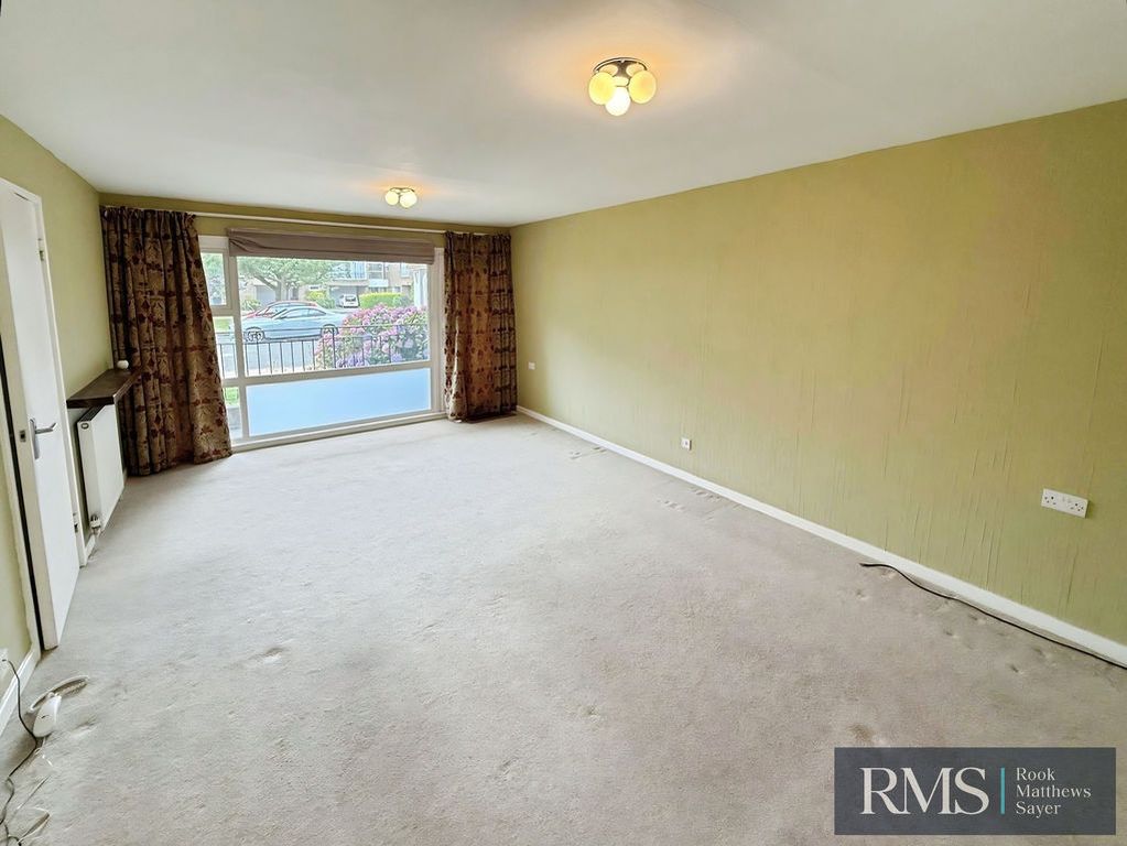 Property photo 1 of 6 Photo 11