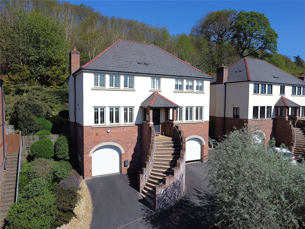 Property photo 1 of 37 Picture No. 57