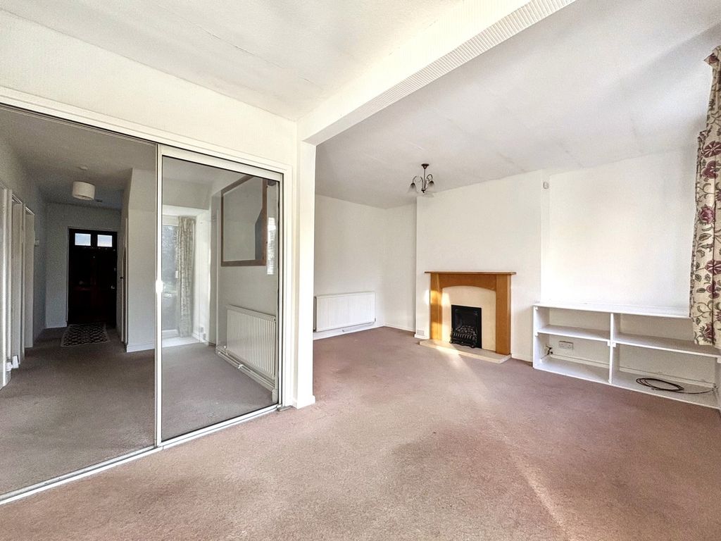 Property photo 3 of 24