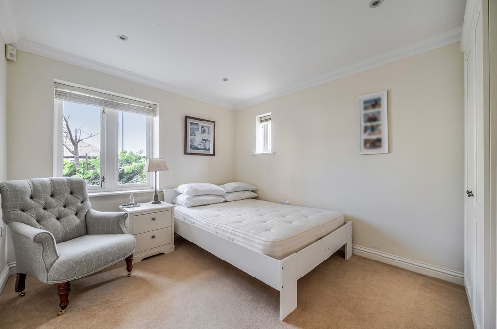 Property photo 3 of 22 1451831-18-69F236...