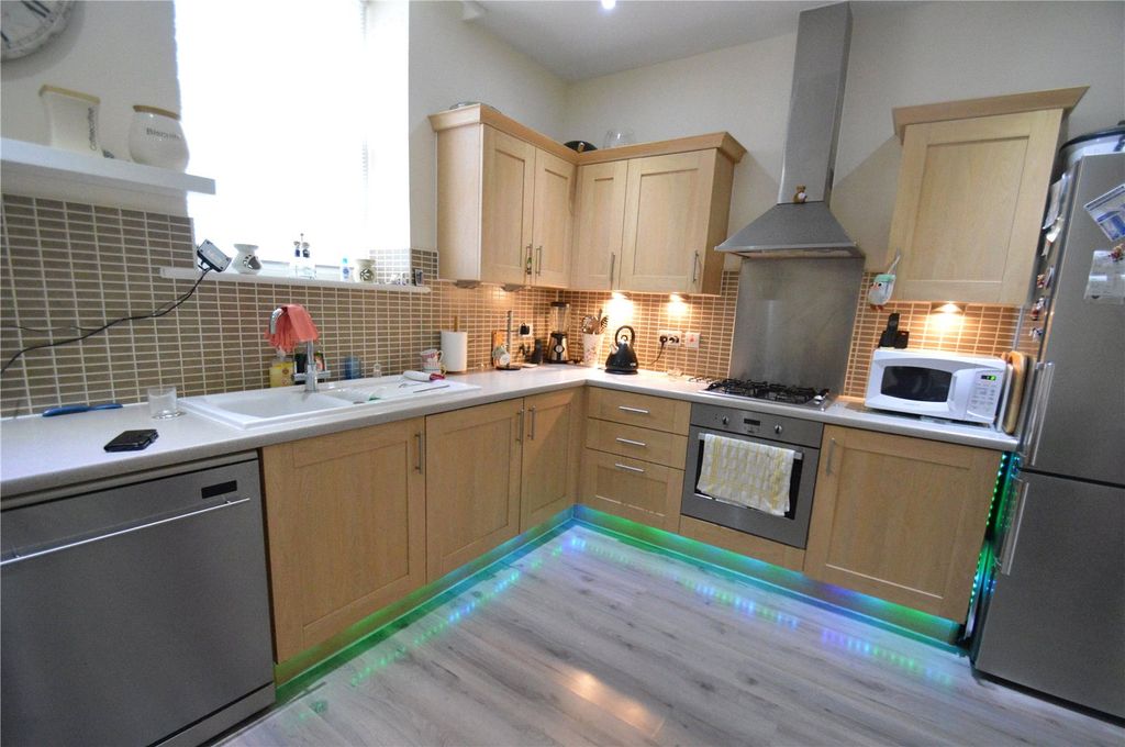 Property photo 3 of 8 Picture No. 05