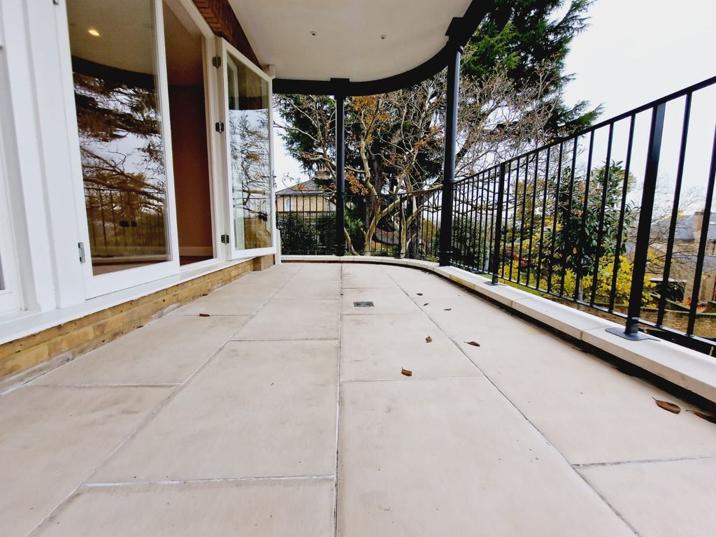 Property photo 3 of 50