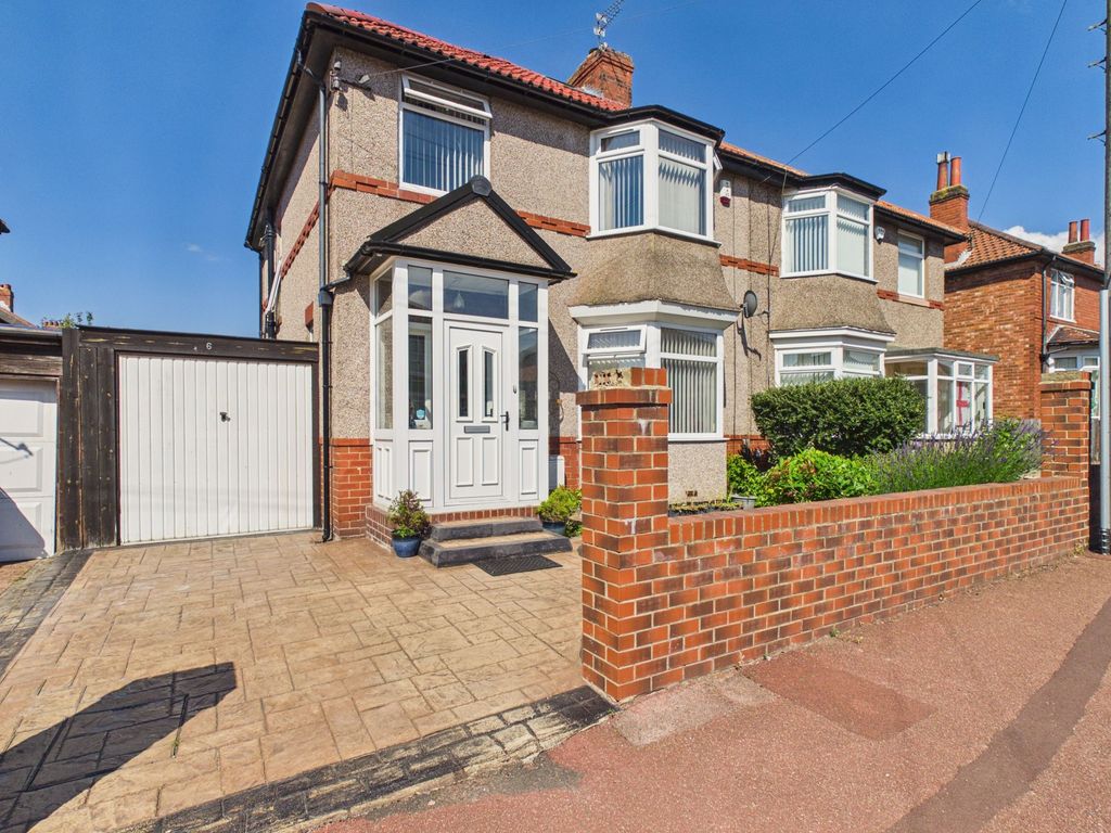Property photo 1 of 13 External