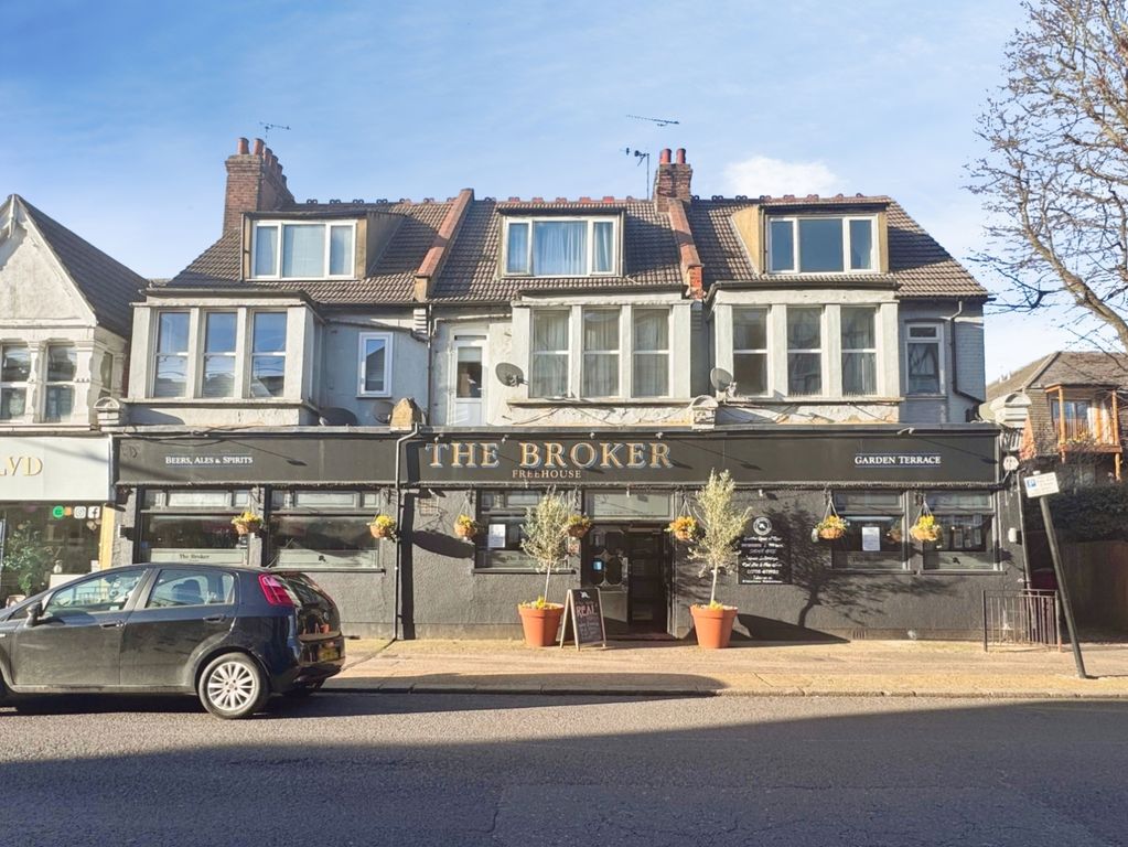 Property photo 1 of 13 Front