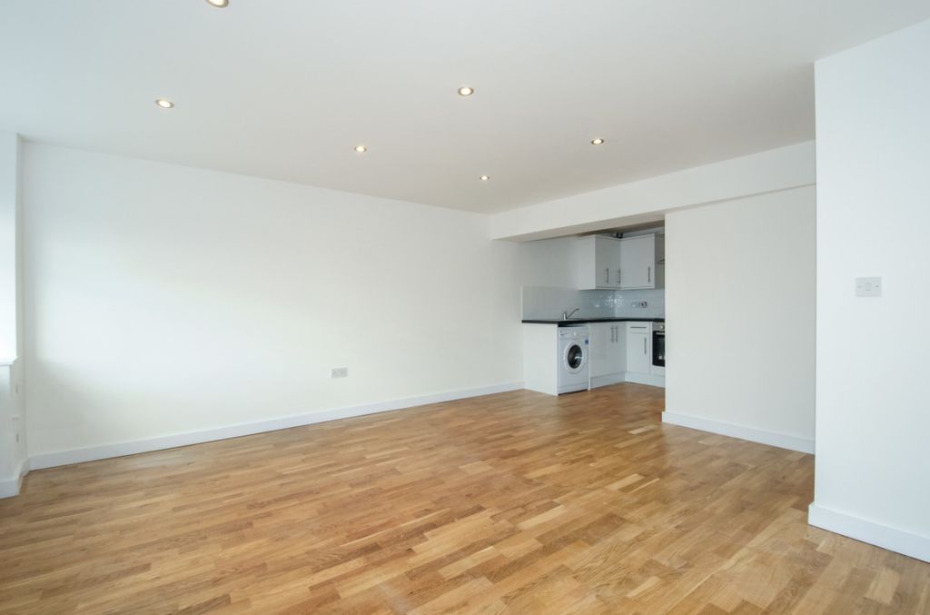 Property photo 1 of 6 72092 (4)