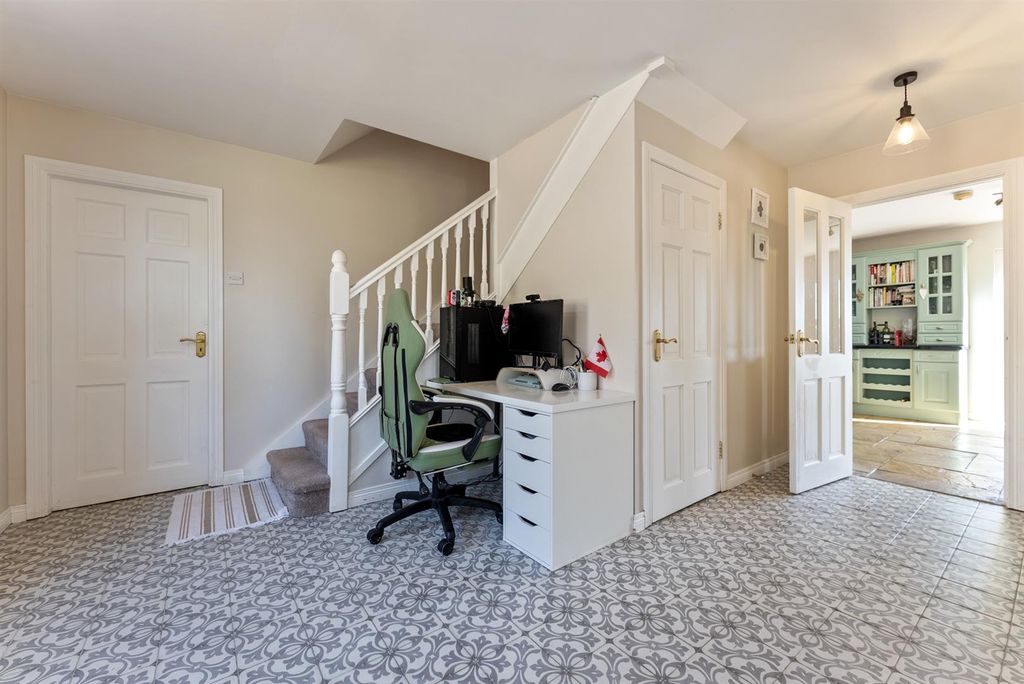 Additional image 5 of 5 bed detached house for sale39 Cherryhill Road, Ballynahinch BT24