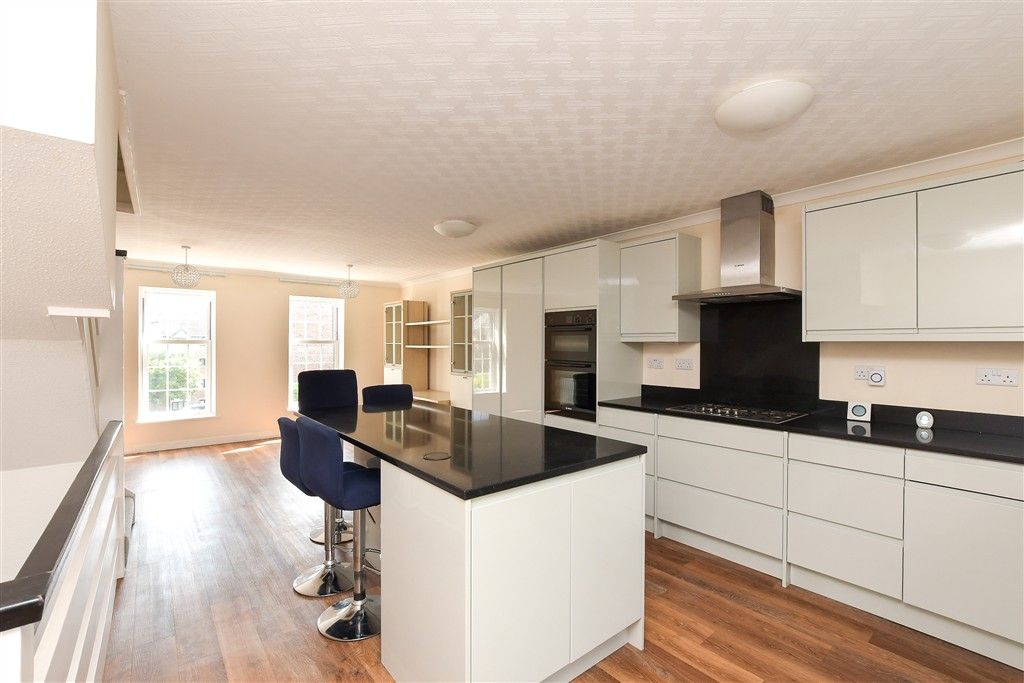Property photo 3 of 14 Kitchen Lounge/Diner