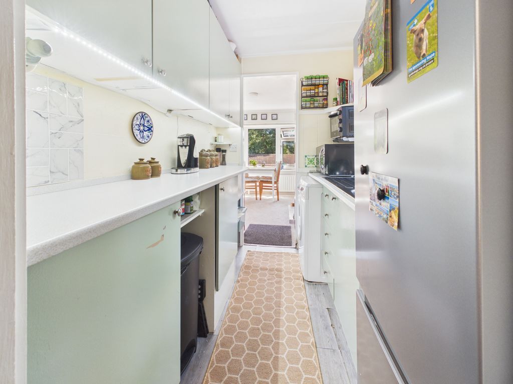 Property photo 2 of 15 Kitchen