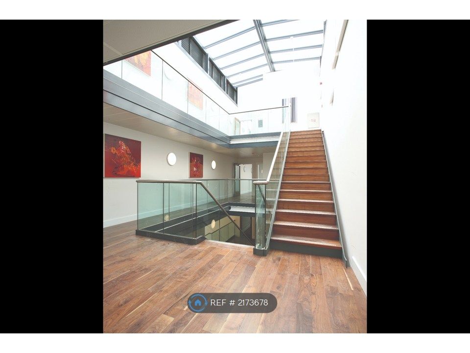 Property photo 3 of 16 Internal Atrium