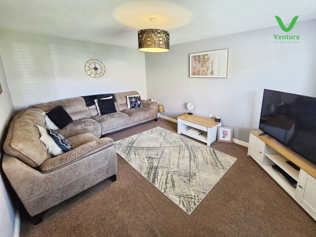 Property photo 2 of 23 Pbox-Img.Jpg